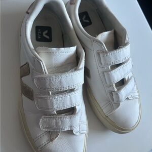 Veja womans White Sneakers size 8